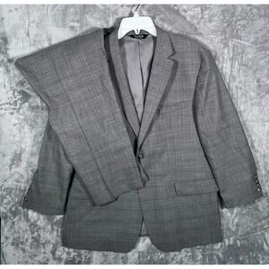 Jos A Bank Traveler 2 Piece Suit Mens 48R Gray Plaid Jacket Blazer Wool Pants